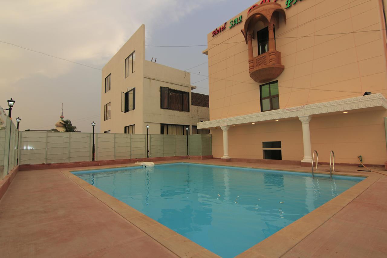 Hotel Sai Dharam Palace Shirdi Dış mekan fotoğraf
