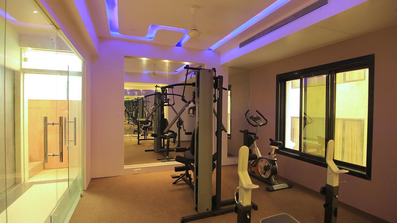 Hotel Sai Dharam Palace Shirdi Dış mekan fotoğraf